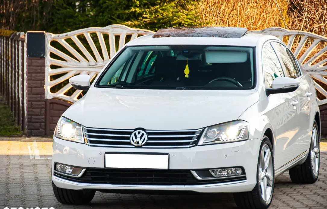 volkswagen Volkswagen Passat cena 41900 przebieg: 225000, rok produkcji 2013 z Wyszków